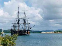 Kaptan James Cook, 1770'de HM Bark Endeavour tipi yelkenlisi ile, Avustralya'nın doğu kıyılarının haritasını çıkarmış ve buraları Britanya topraklarına kattığını ilan etmiştir. Bu kopya Cook'un yedi haftasını haftasını harcadığı Cooktown'dan çekilmiş ve 1988 yılında Fremantle yapılmıştır.